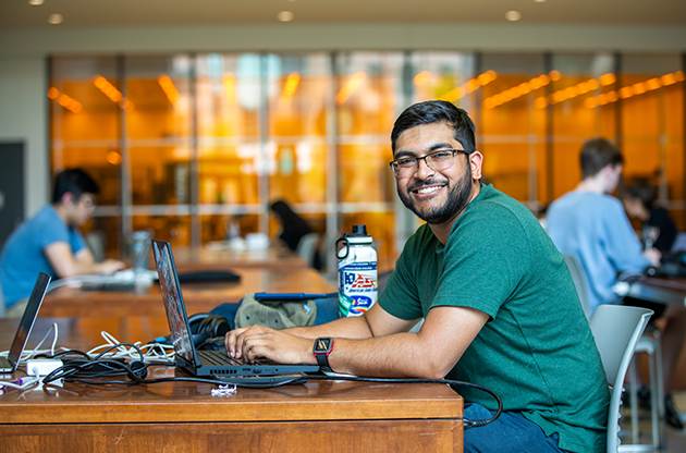 student studying at university of illinois